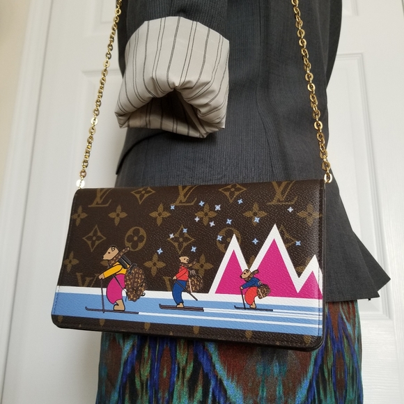 LOUIS VUITTON Beautiful Lemited Edition Shoulder/Crossbody LV Purse - Picture 16 of 16